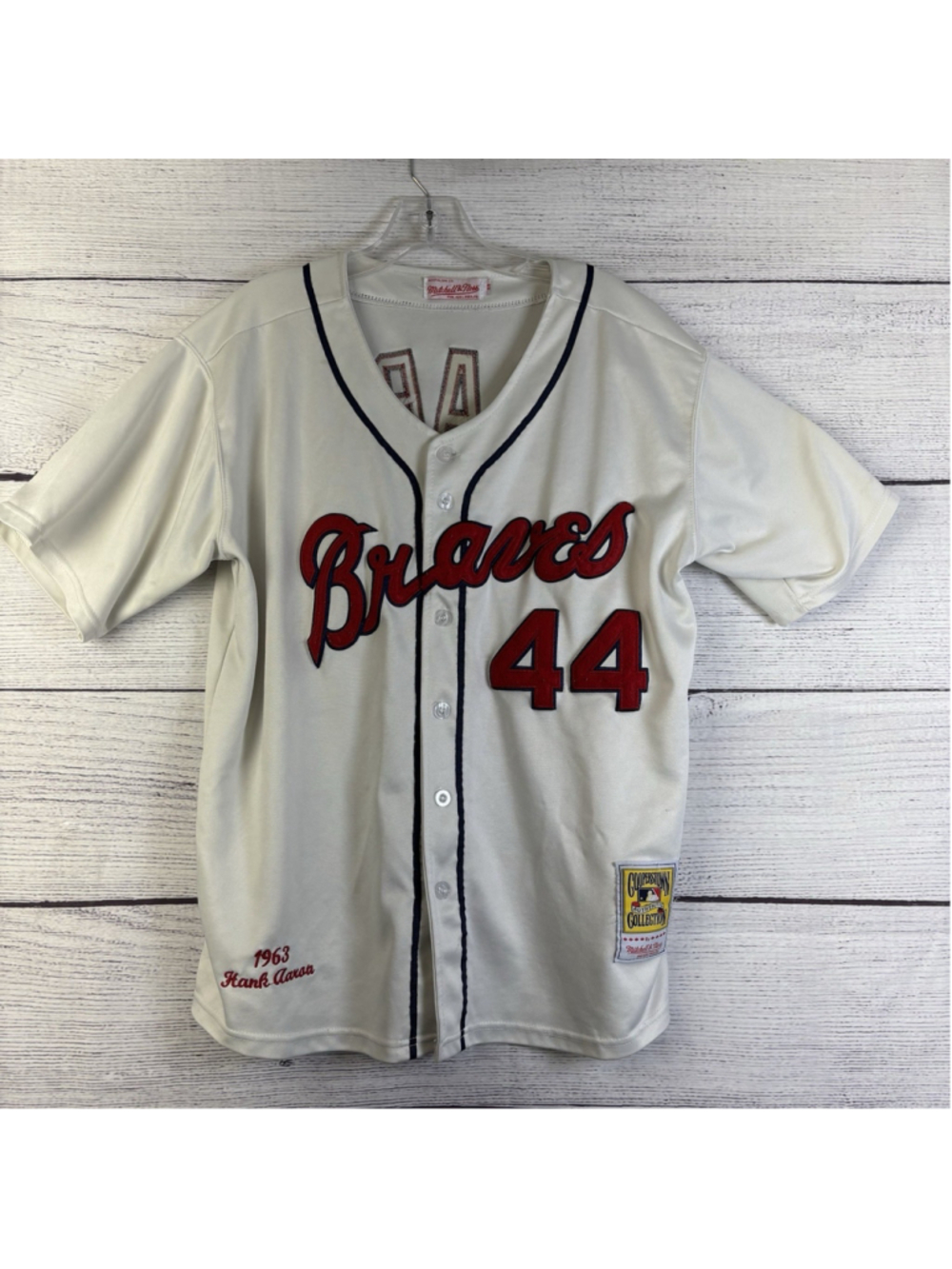 MITCHELL & NESS Hank Aaron 1963 Atlanta Braves Cooperstown Jersey Ivory Size 48 - Picture 2 of 9